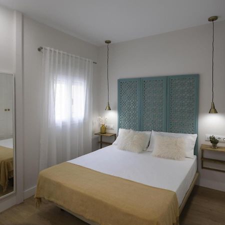 Beautiful Blue Triana Apartment Sevilla Eksteriør billede