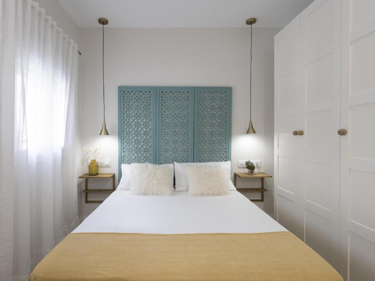Beautiful Blue Triana Apartment Sevilla Eksteriør billede