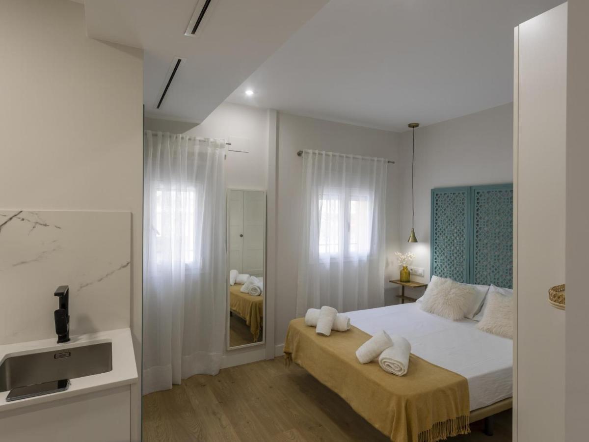 Beautiful Blue Triana Apartment Sevilla Eksteriør billede