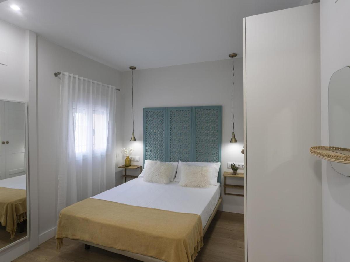 Beautiful Blue Triana Apartment Sevilla Eksteriør billede